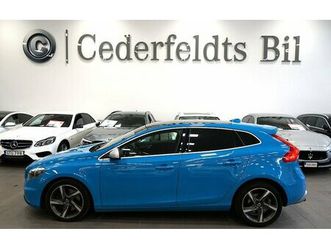 volvo v40 d4 r-design panorama navi v-hjul kam-bytt