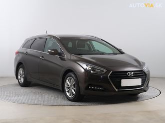 hyundai i40 1.7 crdi serv.kniha, tempomat, park. senzory za 7 600 €