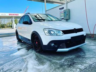 volkswagen cross polo v - urban white / 1.2 tsi - 105 ps