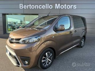toyota proace verso 1.5d 120cv 8 posti l0 execut