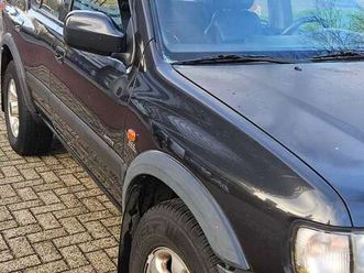 vivaro 3.2 v6 limited