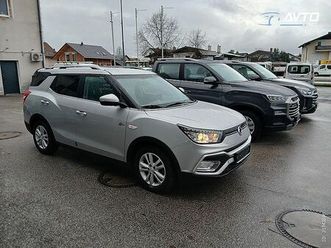 ssangyong xlv 1.6 td 4x4 slo sk zimske gume +jamstvo gratis