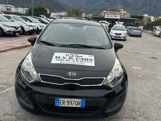 kia rio 1.1 crdi 5p. cool