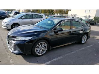 toyota camry hybride 218ch 2wd design