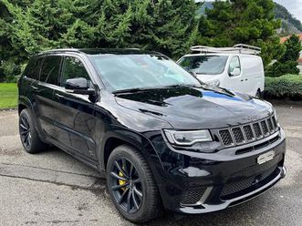 grand cherokee 6.2 v8 hemi trackhawk