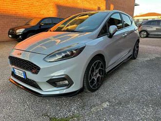1.5 ecoboost 200 cv 5 porte st