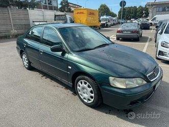 honda accord 1.8 v-tec 2001