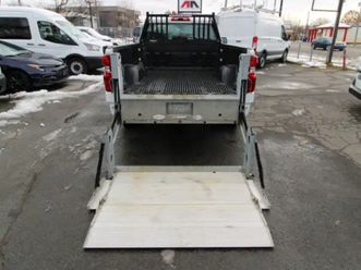 2022 chevrolet silverado 1500 regular cab tommy gate g2 hydrauli