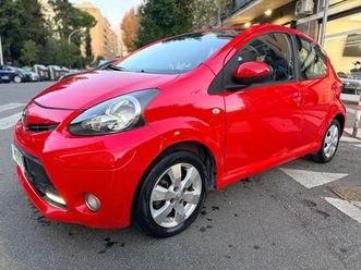 aygo 1ª serie aygo 1.0 12v vvt-i 5 porte lounge connect