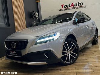 volvo v40 cross country d3 geartronic momentum