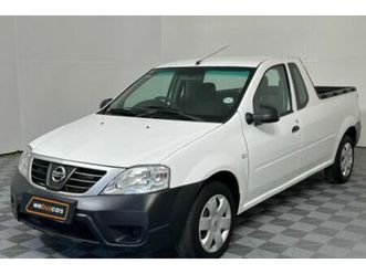 2021 nissan np200 1.6 a/c safety pack