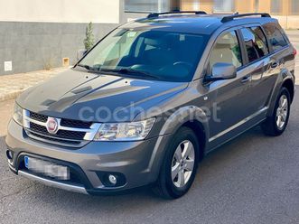 fiat freemont urban awd 2.0 16v diesel auto.