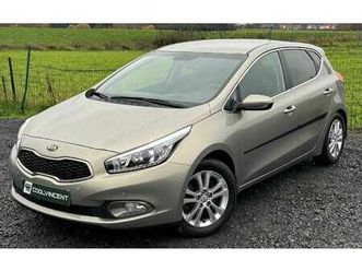 1.4i clim + cam // 33.000km / prêt à $