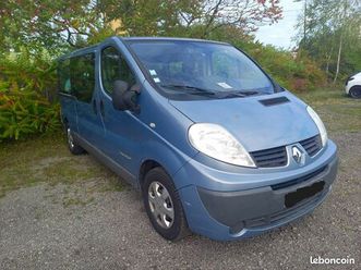 renault traffic passenger