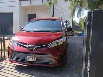 toyota sienna 3.5 v6 le awd