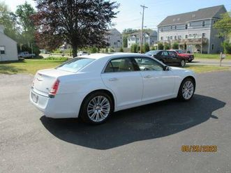 2011 chrysler 300c