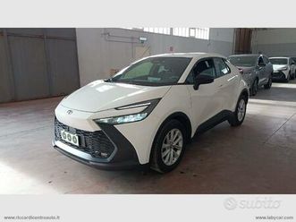 toyota c-hr 1.8 hv active eco