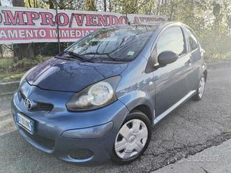 toyota aygo 1.0 vvt 3 p 167000km 2009 consegna tag