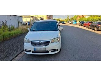 lancia lancia voyager