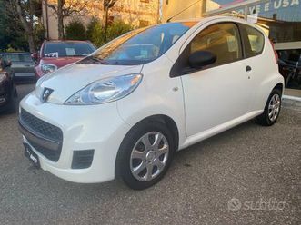 peugeot 107 1.0 68cv 3p. active neopatentati!!!