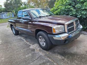 2005 dodge dakota slt 4x4 109,200