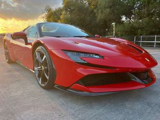 ferrari sf90 spider carbon lift jbl head up kamera mwst garantie 2028!