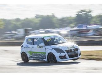rallycross suzuki swift sport (nz) +1 weiteres fahrzeug