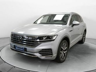 volkswagen touareg 3.0 v6 tdi scr elegance del 2023 usata a carnago