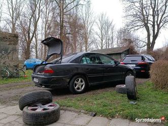 omega, lpg ,tyl napęd, sprawna klima, xenony. lublin - sprzedajemy.pl