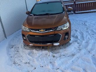 2017 chevorolet sonic lt 5 dr