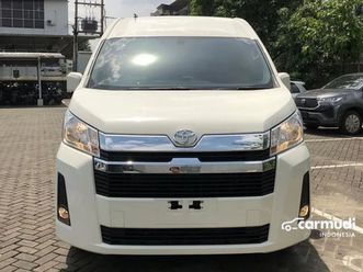 2025 toyota hiace 2,8 premio van warna putih harga termurah ready stock