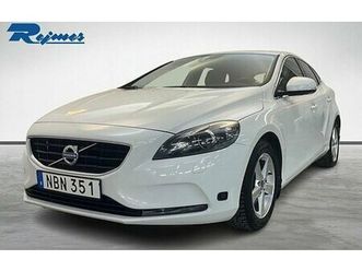 volvo v40 t3 momentum