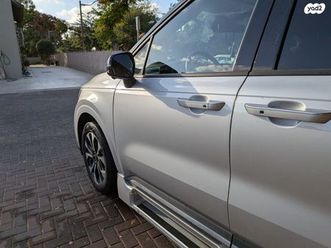 premium אוט׳ בנזין מיניוואן / mpv 5 מק 3.5 (272 כ״ס)