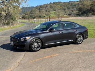 2019 kia k900 luxury w/ vip package - clean carfax / one owner