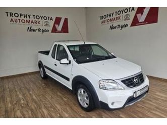 2021 nissan np200 1.6 se
