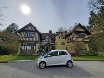 2013 mitsubishi i-miev electric car