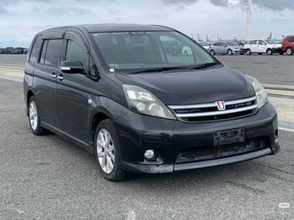 2010 toyota isis platana 7 seater van jdm rhd