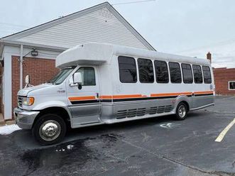 2003 ford e-550 super duty 25 seat bus