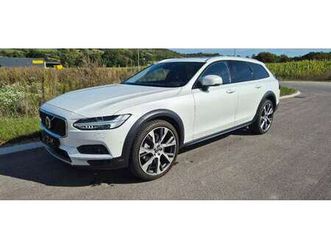 volvo v90 cross country b4 awd