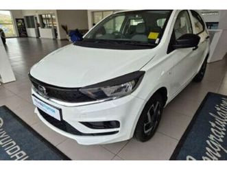 2025 tata tiago 1.2 xm