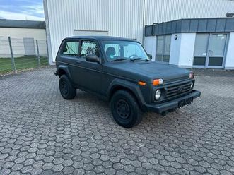 lada gepflegter lada niva 4x4 off-road/ tüv ...