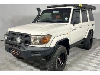 2011 toyota land cruiser 76 4.2 d station wagon