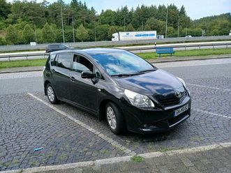 toyota virzo 7 setzen 2.0 mit 2 jahren tuy