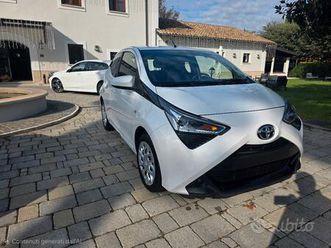 aygo connect 1.0 72cv automatica