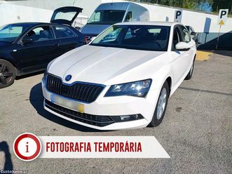 skoda superb 1.6 tdi ambition dsg 120cv agosto/19
