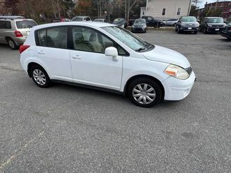 2009 nissan versa hatchback