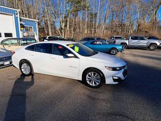 ** 2022 chevy malibu lt ** low mileage **