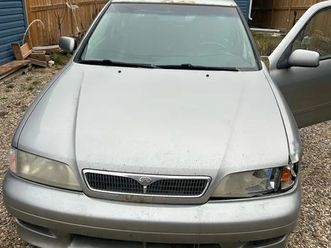 1999 infiniti g20 sedan