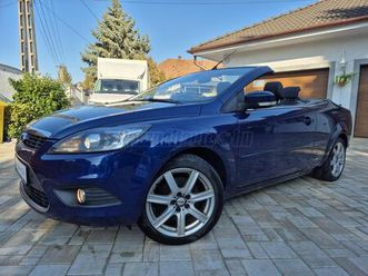 ford focus coupe cabriolet 2.0 titanium bőr navi kamera xenon ülésfűtés parkradar keyless tempomat !!!vezetett szervizkö