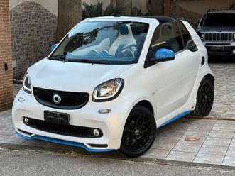 smart fortwo 90 0.9t twinamic cabrio urbanrunner proxy